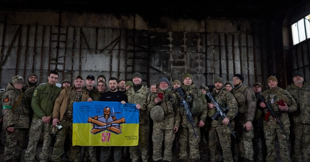 Zelensky visiting Azov in Bakhmut