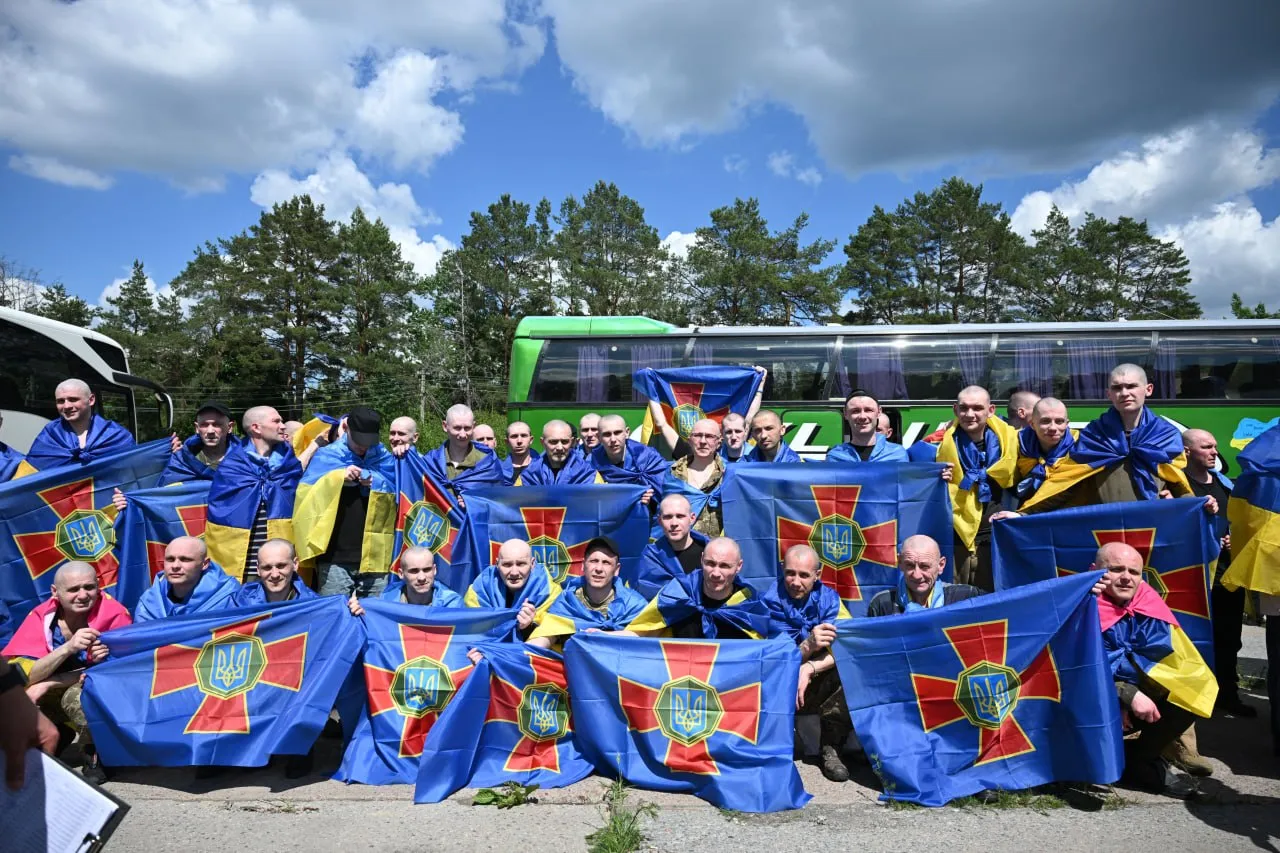 Ukrainian prisoners of war returning home after the 75th prisoner exchange with Russia on June 5, 2026, including soldiers held since the first months of the full-scale invasion in 2022